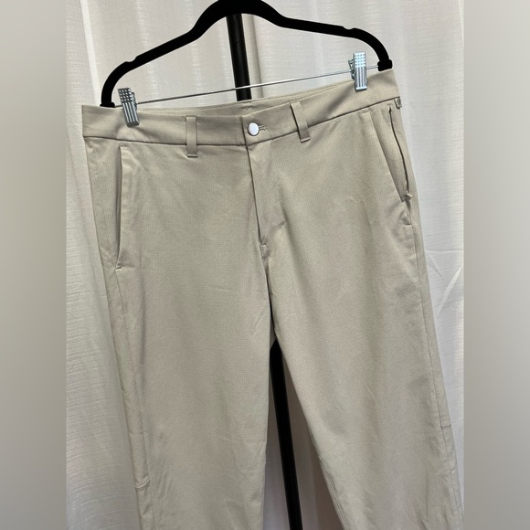 Lululemon Commission Slim-Fit Pant 34" *Ventlight
White Opal | size 34 - Picture 2 of 7